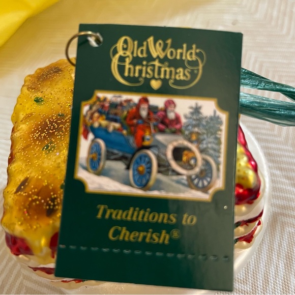 Christmas Ornament Glass Lasagna Colorful Delicate Tree Wreath Display Magical - Picture 3 of 9